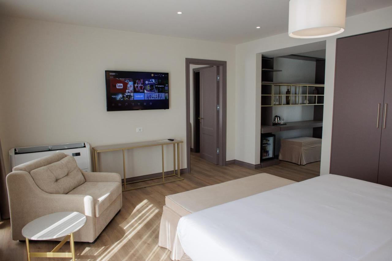 Palace & 5* Durrës