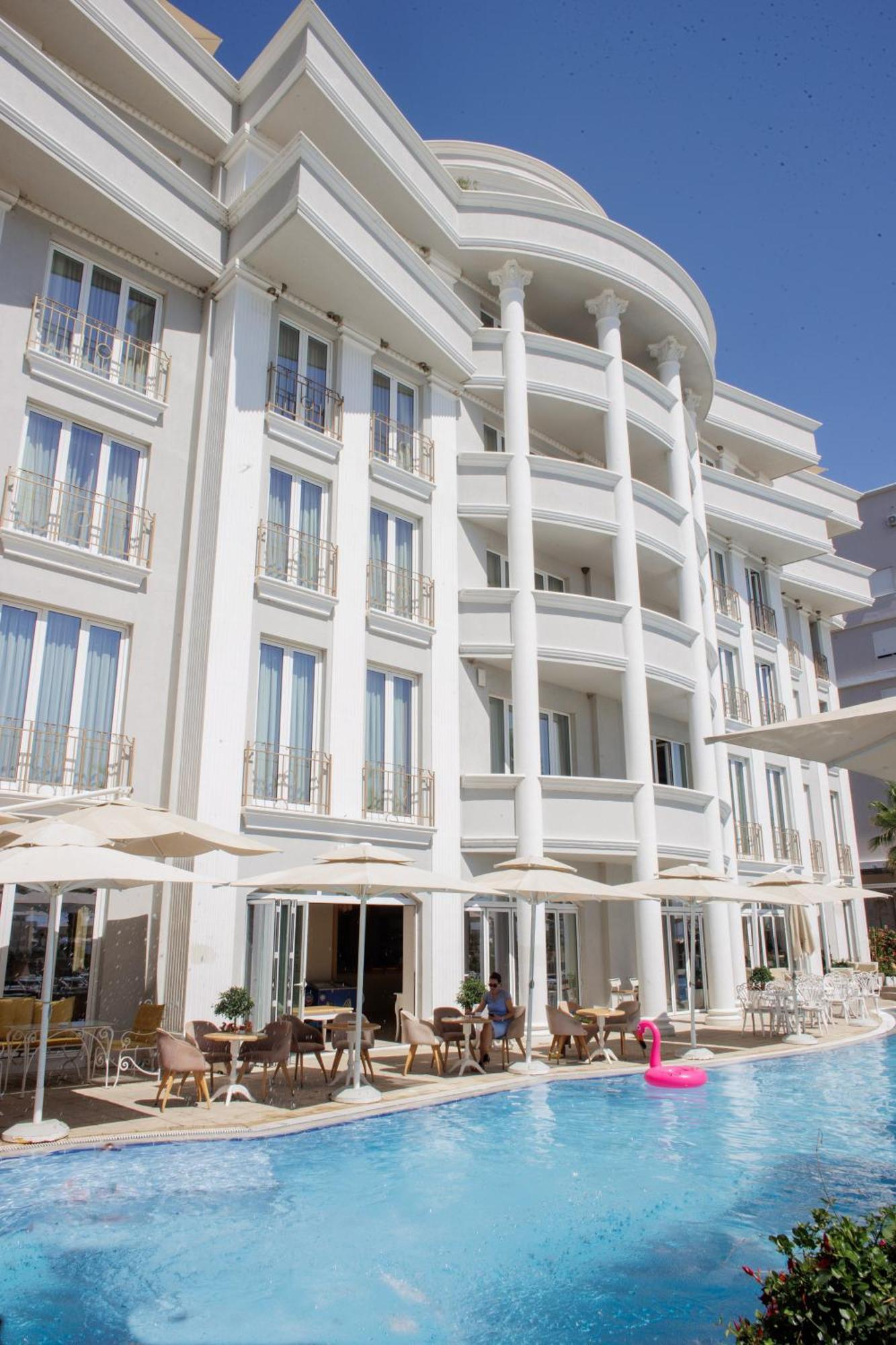 Palace & Szálloda 5*