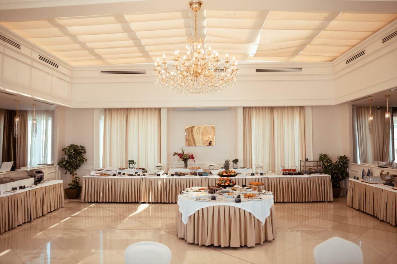 Hotel Palace &